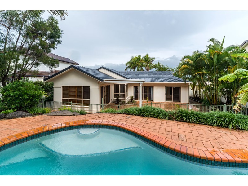 23 Chichester Drive, Arundel QLD 4214