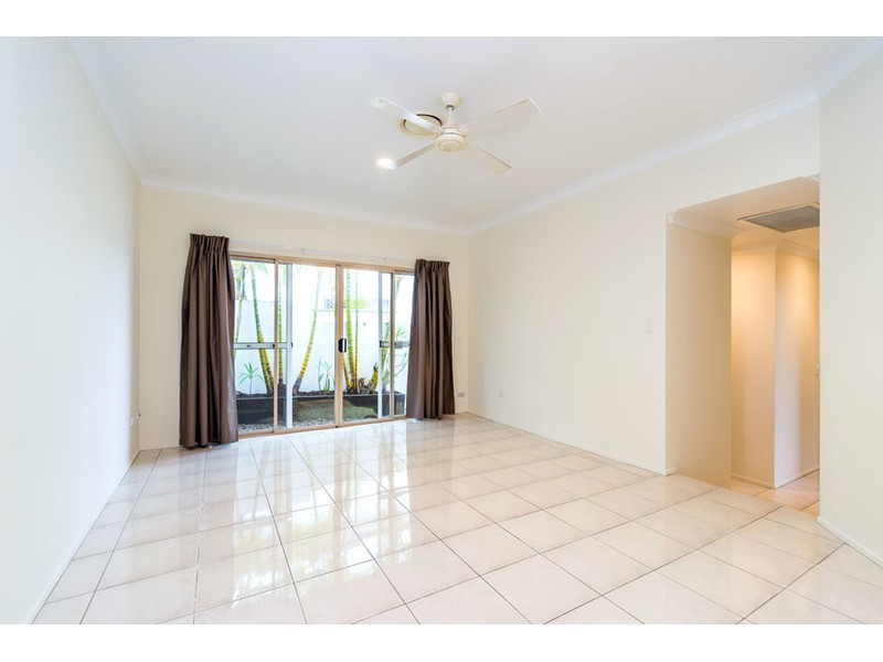 23 Chichester Drive, Arundel QLD 4214