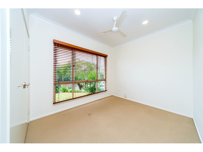 23 Chichester Drive, Arundel QLD 4214