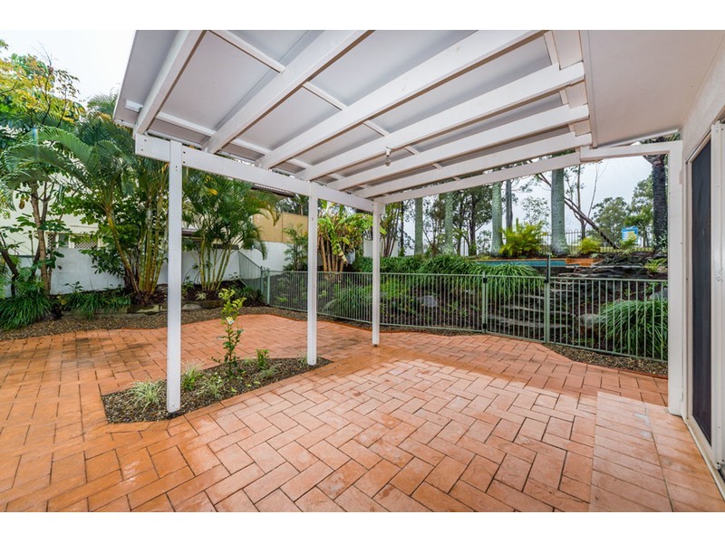 23 Chichester Drive, Arundel QLD 4214