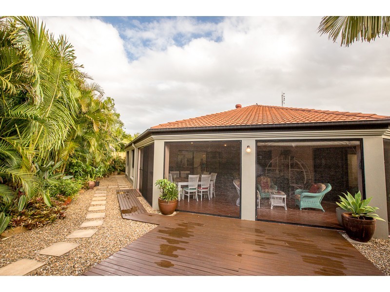 14 Orpington Court, Arundel QLD 4214