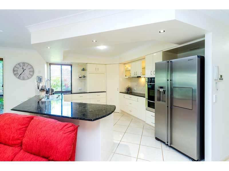 14 Orpington Court, Arundel QLD 4214