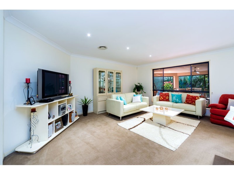 14 Orpington Court, Arundel QLD 4214