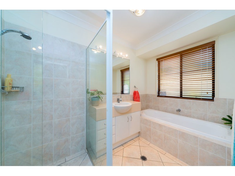 14 Orpington Court, Arundel QLD 4214