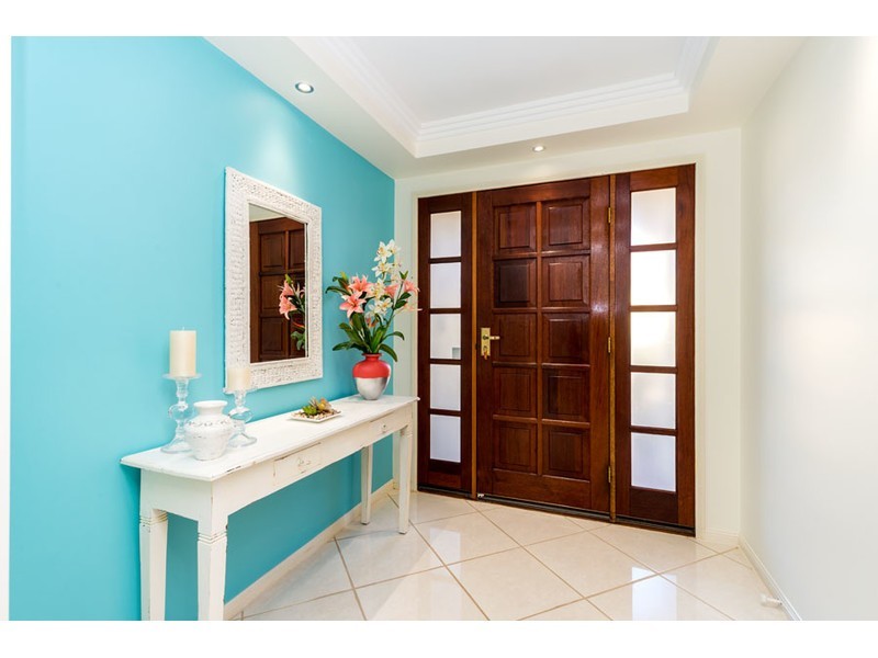 14 Orpington Court, Arundel QLD 4214