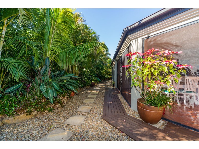 14 Orpington Court, Arundel QLD 4214