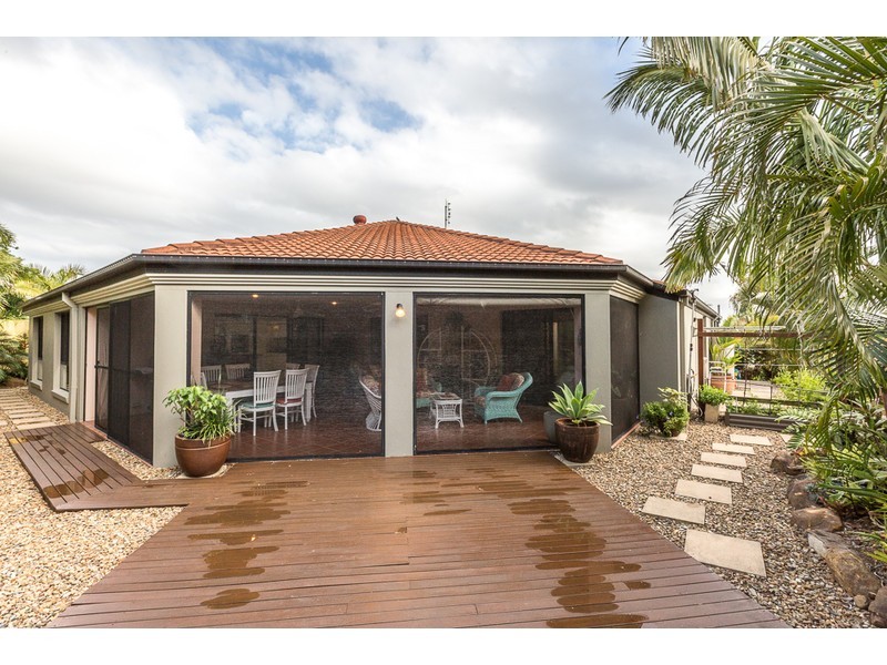 14 Orpington Court, Arundel QLD 4214
