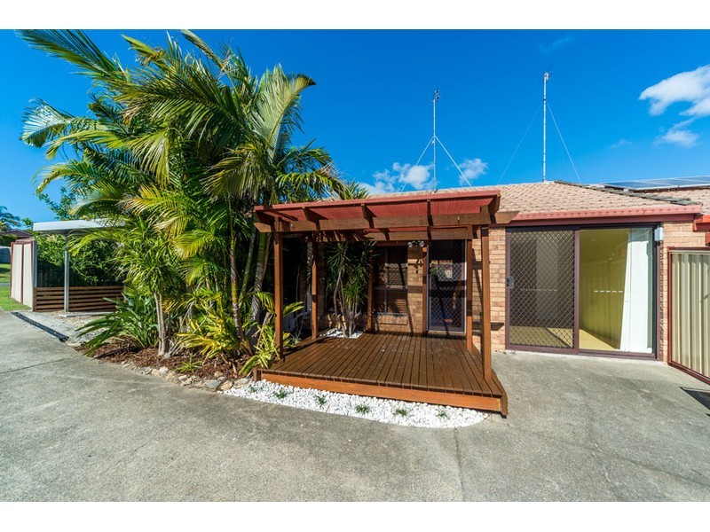 2/10 Gladys Street, Labrador QLD 4215