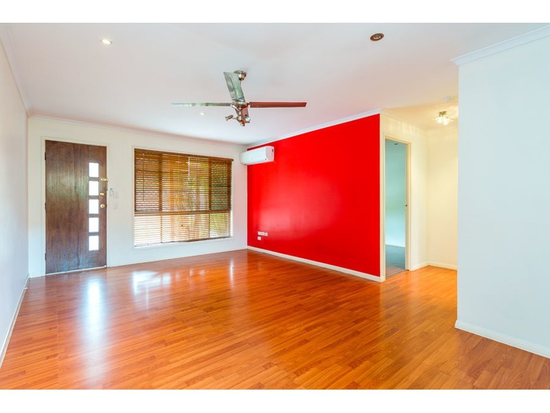 2/10 Gladys Street, Labrador QLD 4215