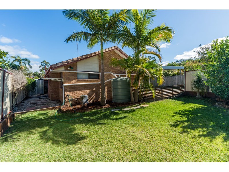 2/10 Gladys Street, Labrador QLD 4215