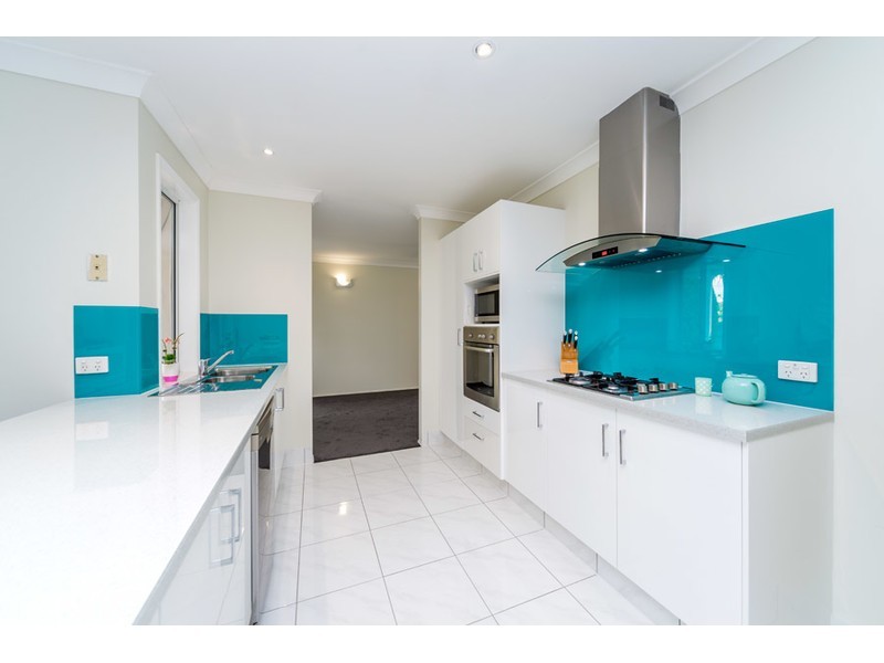 32 Masters Street, Arundel QLD 4214