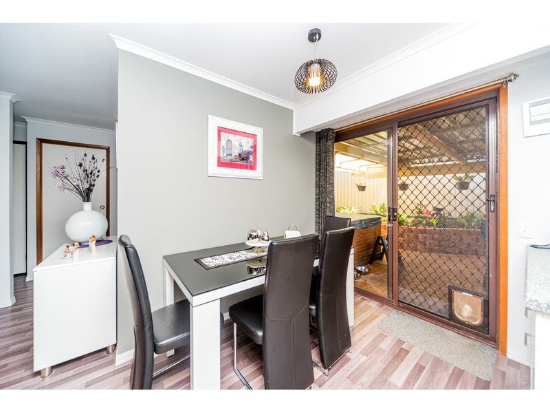 2/6 Mace Court, Labrador QLD 4215