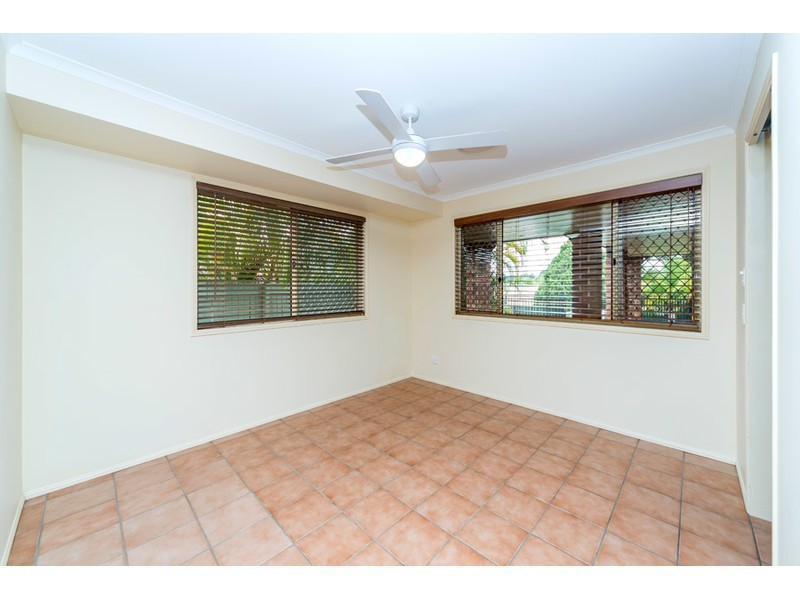 11 Crenshaw Court, Parkwood QLD 4214