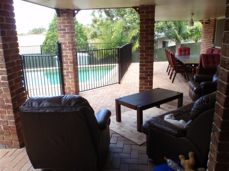 11 Crenshaw Court, Parkwood QLD 4214