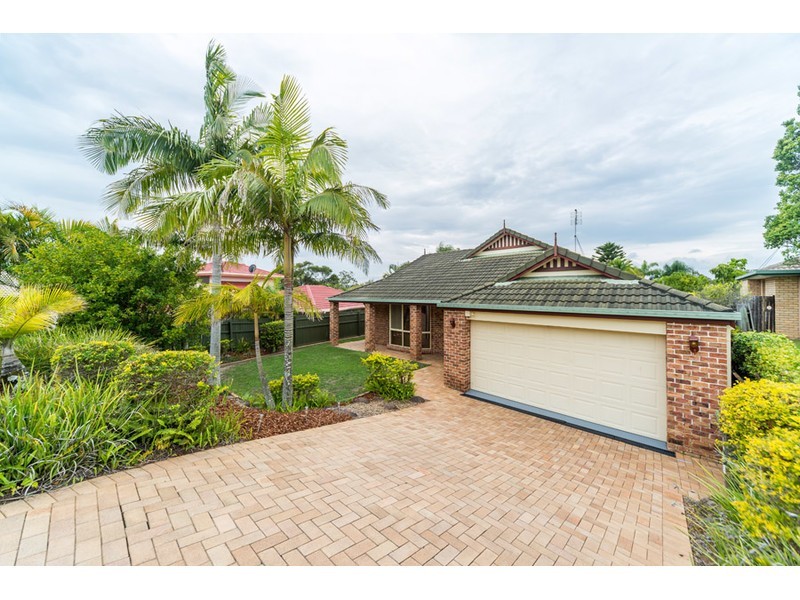 11 Crenshaw Court, Parkwood QLD 4214