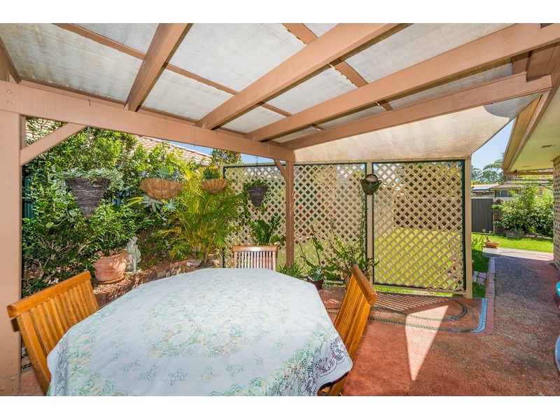 2/116 Little Usher Avenue, Labrador QLD 4215