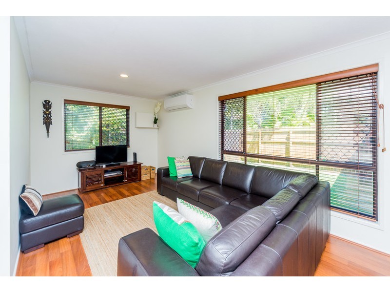 1/9 Ruth Anne Close, Labrador QLD 4215