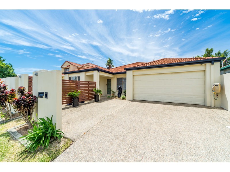 42 Marble Arch Place, Arundel QLD 4214