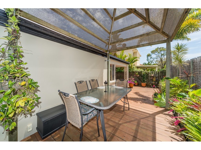 42 Marble Arch Place, Arundel QLD 4214