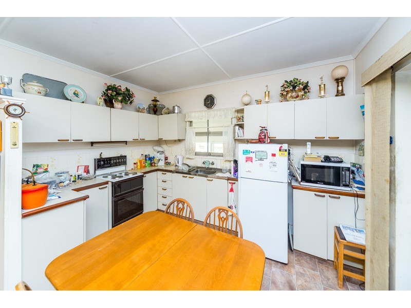 154 Turpin Road, Labrador QLD 4215