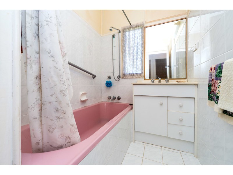 154 Turpin Road, Labrador QLD 4215