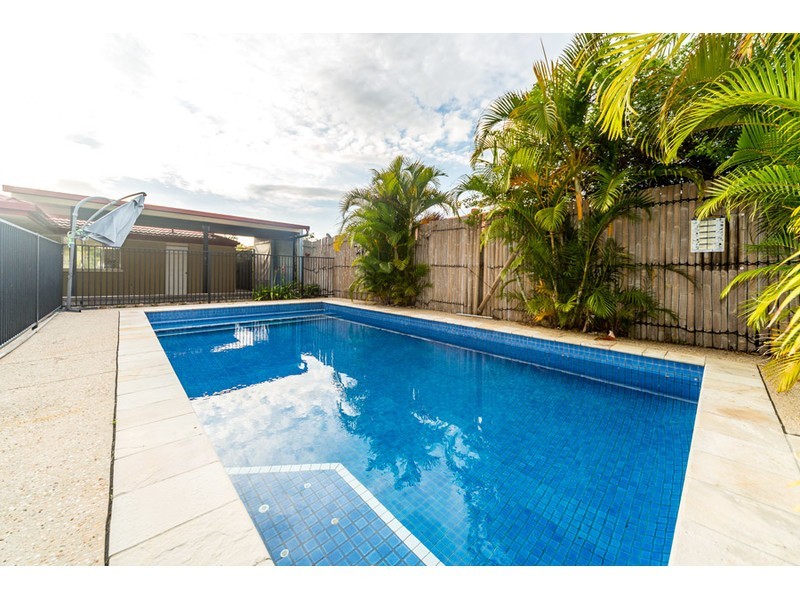 25 Doreen Drive, Coombabah QLD 4216