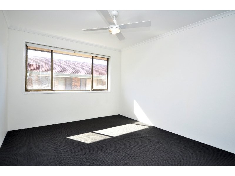 11/27 Whiting Street, Labrador QLD 4215