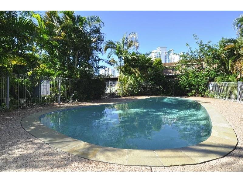 11/27 Whiting Street, Labrador QLD 4215