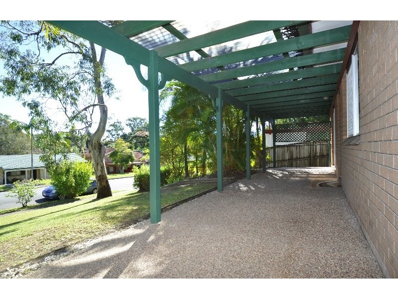 11 Winani Drive, Ashmore QLD 4214