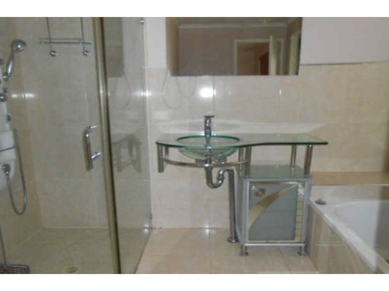 74 Open Drive, Arundel QLD 4214