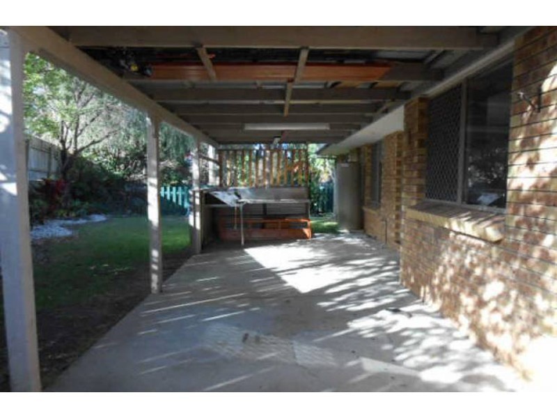 74 Open Drive, Arundel QLD 4214