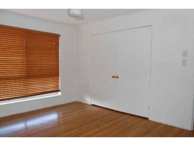 74 Open Drive, Arundel QLD 4214