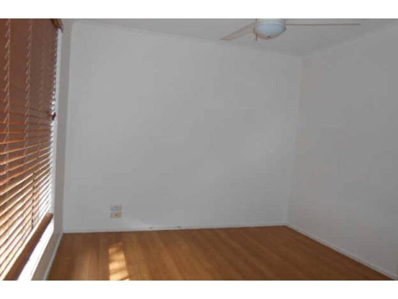 74 Open Drive, Arundel QLD 4214