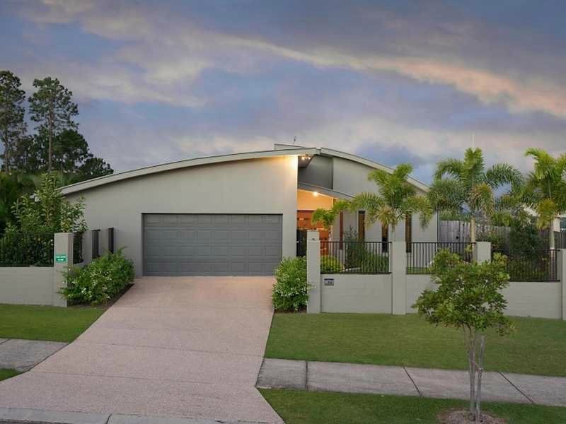 39 Salvado Drive, Pacific Pines QLD 4211