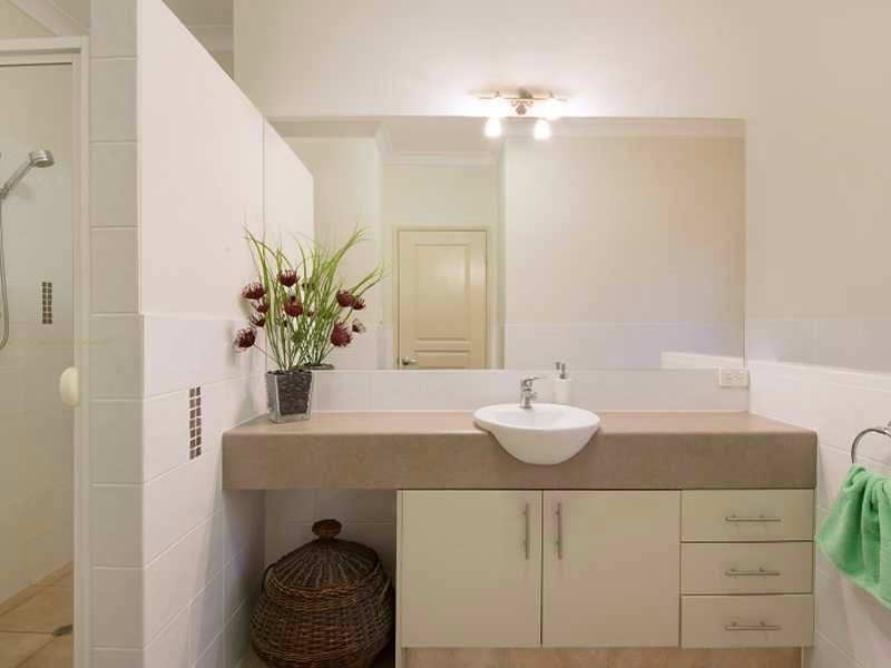 39 Salvado Drive, Pacific Pines QLD 4211