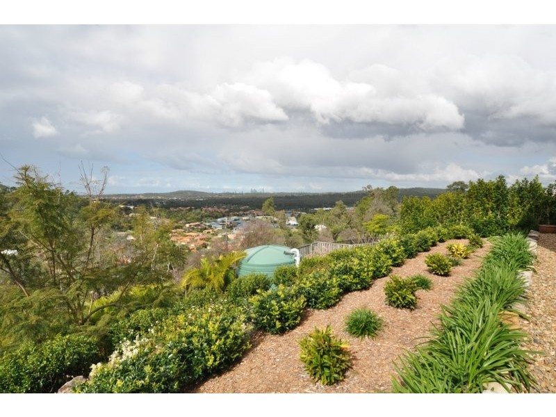 39 Salvado Drive, Pacific Pines QLD 4211