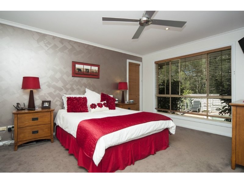 19 Clubhouse Drive, Arundel QLD 4214