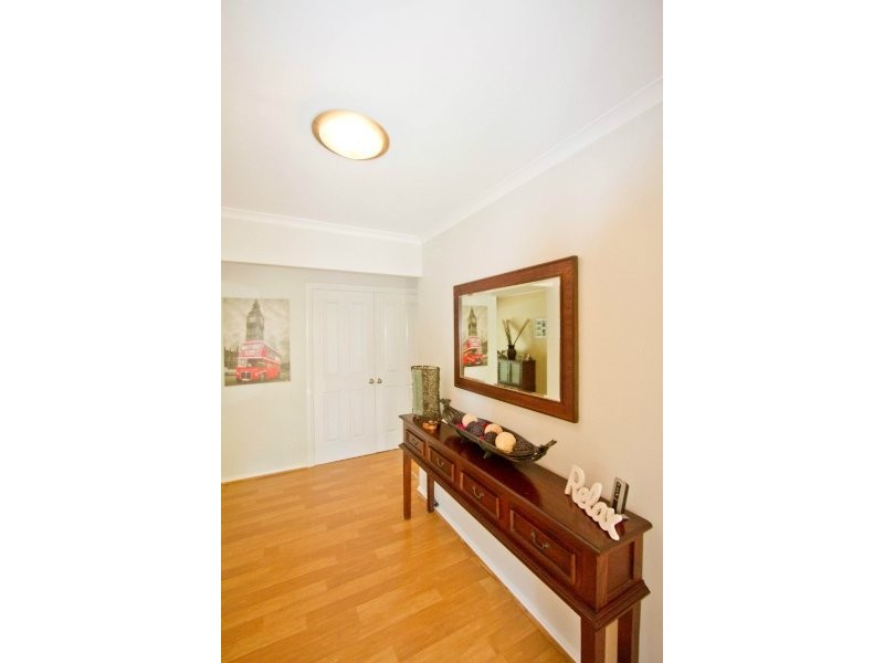 19 Clubhouse Drive, Arundel QLD 4214