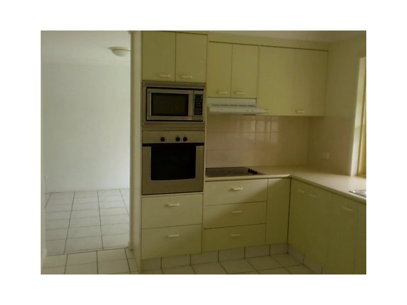 4 Everest Drive, Southport QLD 4215