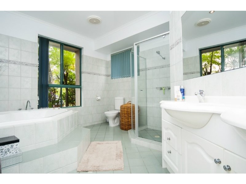 65 Inverness Way, Parkwood QLD 4214