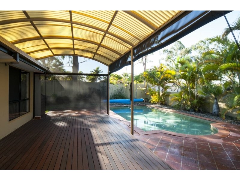 26 Petworth Court, Arundel QLD 4214