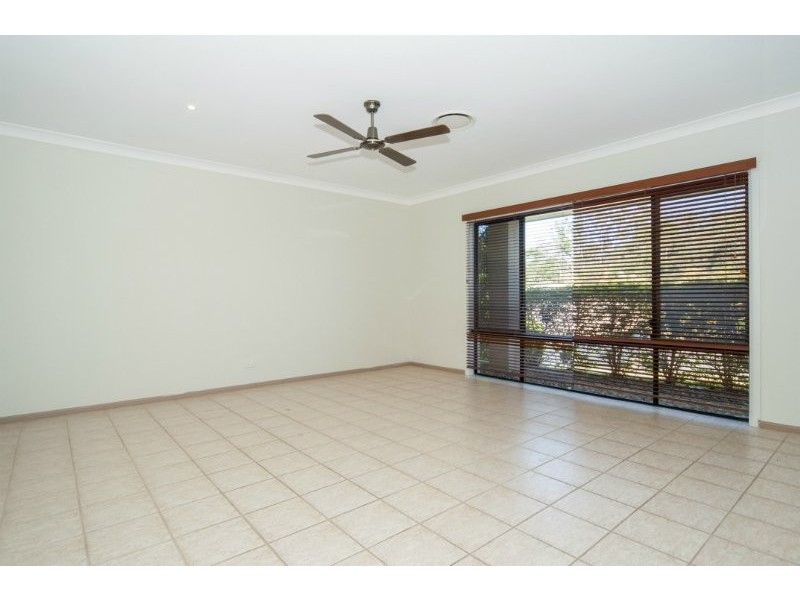 26 Petworth Court, Arundel QLD 4214
