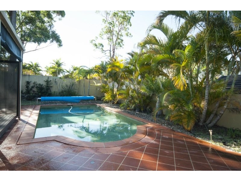 26 Petworth Court, Arundel QLD 4214