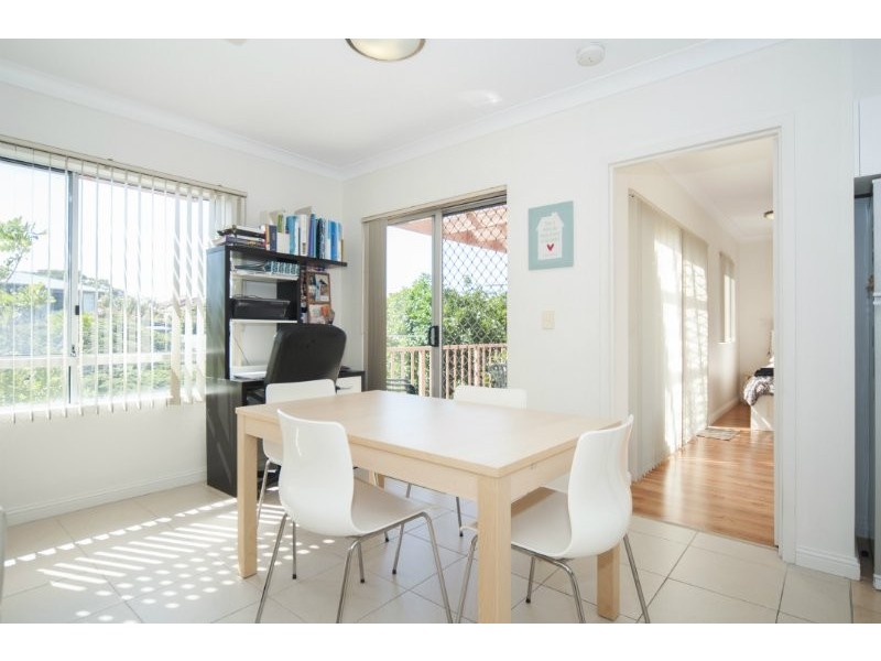 11/18 Parker Street, Labrador QLD 4215