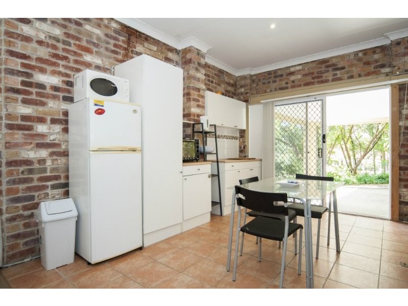 5 Henry Cotton, Parkwood QLD 4214