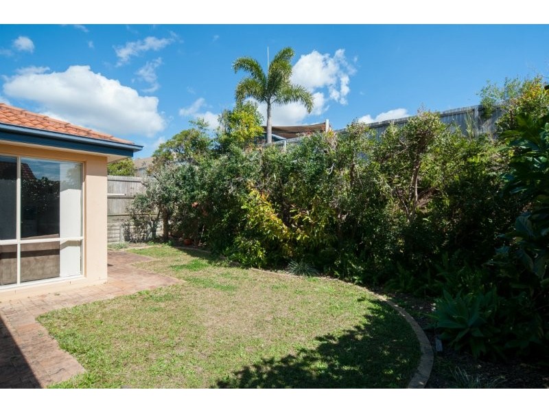 89 Crestwood Drive, Molendinar QLD 4214