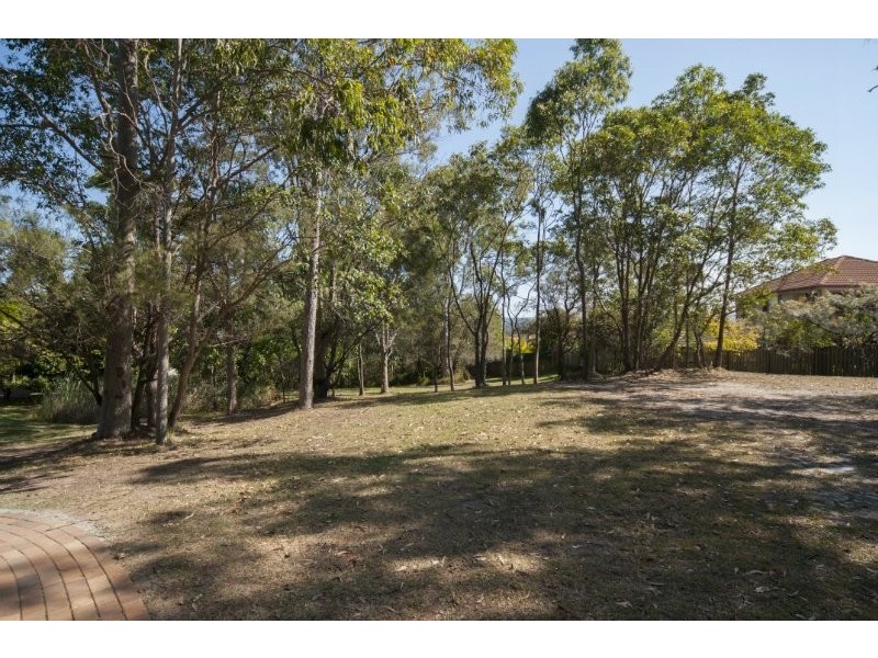 7 Uplands Drive, Parkwood QLD 4214