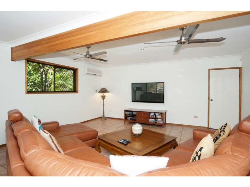 7 Uplands Drive, Parkwood QLD 4214