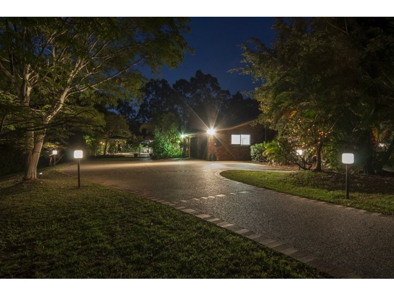 7 Uplands Drive, Parkwood QLD 4214