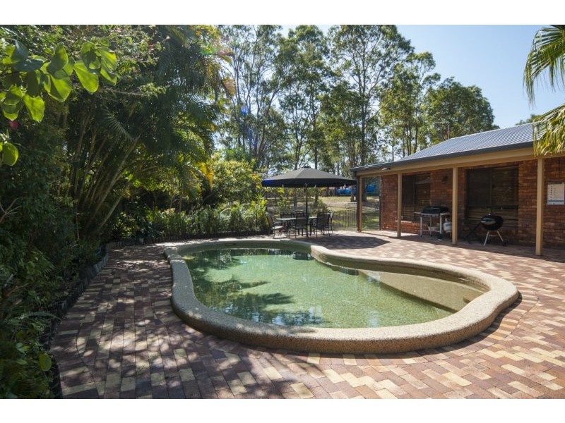 7 Uplands Drive, Parkwood QLD 4214